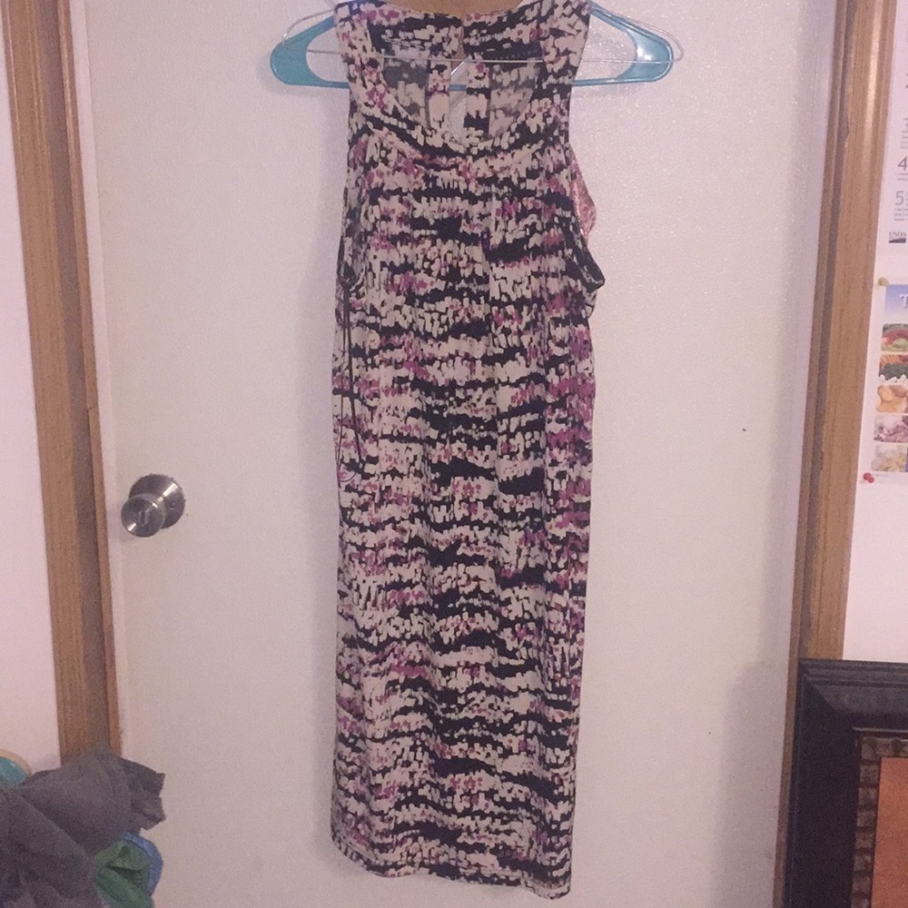 Black, white and pink dress great with leggings.